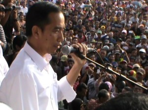 Jokowi Janji Siap Stop Impor Gula Rafinasi  