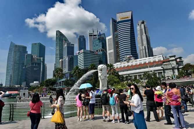 Uang Orang Indonesia untuk Menghidupi Singapura