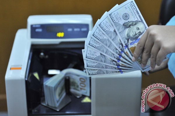 Dolar AS menguat didorong pernyataan pejabat Fed